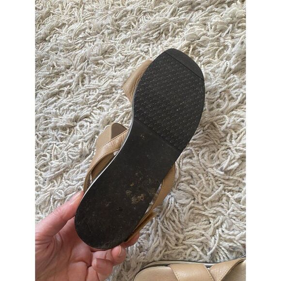 Ros Hommerson Sandals Tan Leather Low Wedges Strappy 6.5 M Beige Comfort - Picture 8 of 8